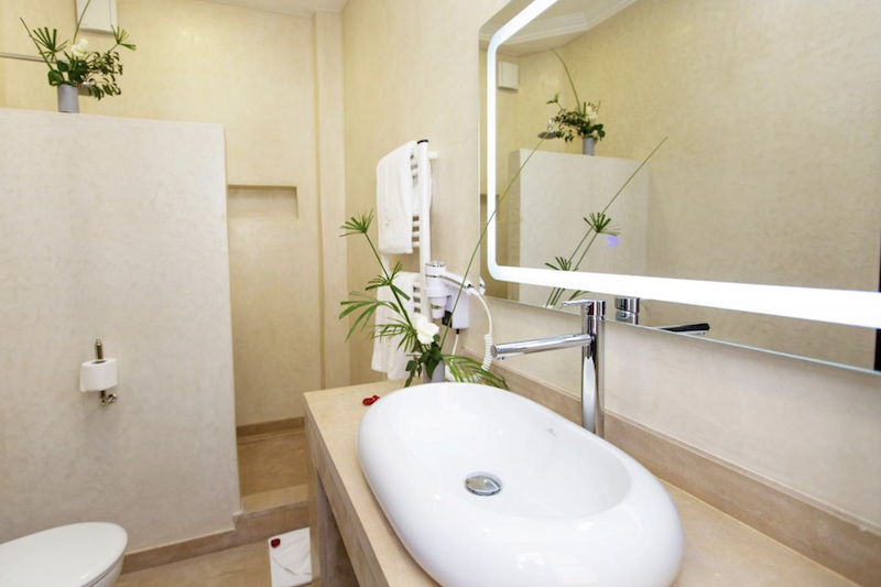 Riad Al Rimal bathroom