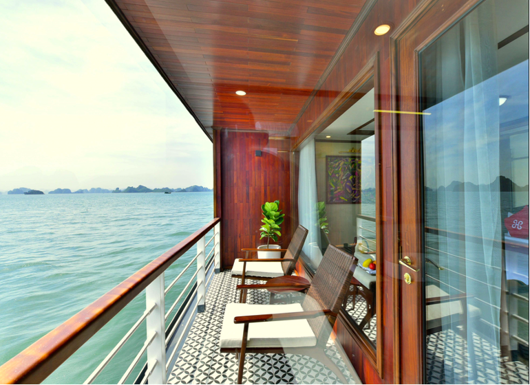 Ship Suite private balcony.png
