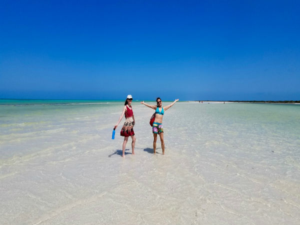winter travel web page beach 600